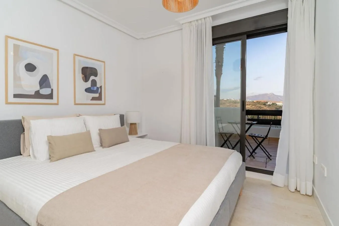Apartman Apt. With Nice Terrace And Sea Views Estepona Spanyolország