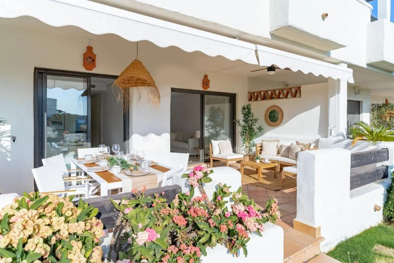 Apt. With Nice Terrace And Sea Views Estepona 0*,