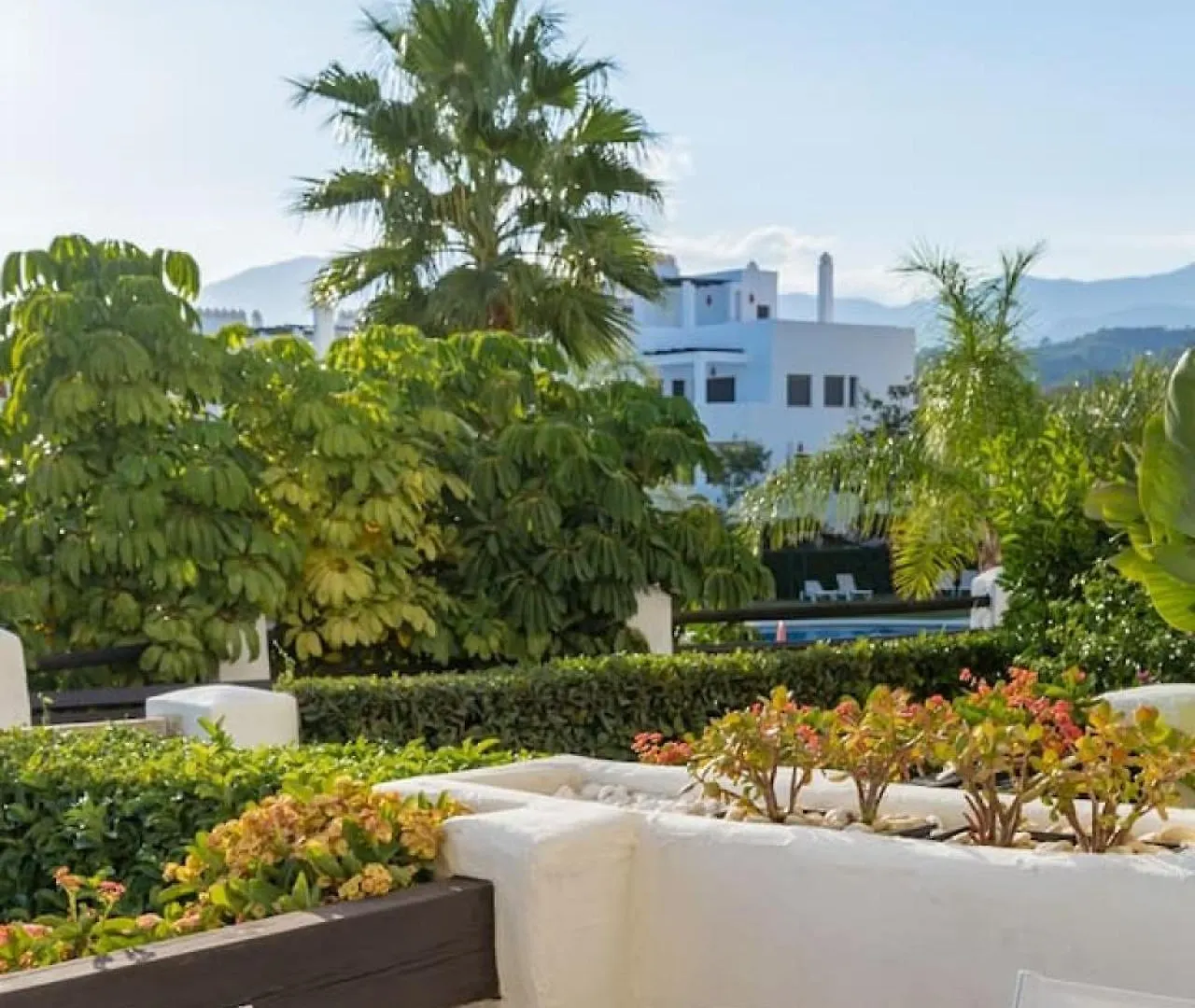 Apt. With Nice Terrace And Sea Views Estepona Apartman